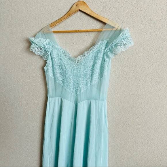Vintage 1970’s Vanity Fair teal pale Blue Slip Dress Size 36 Small With Lace - Picture 6 of 12